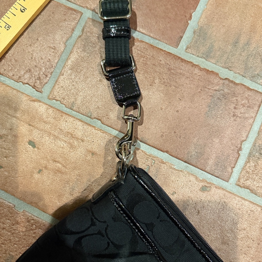 Coach Black Signature Crossbody Bag - Picture 6 of 9